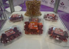 AgroBel's raspberries and hazelnuts on display. 